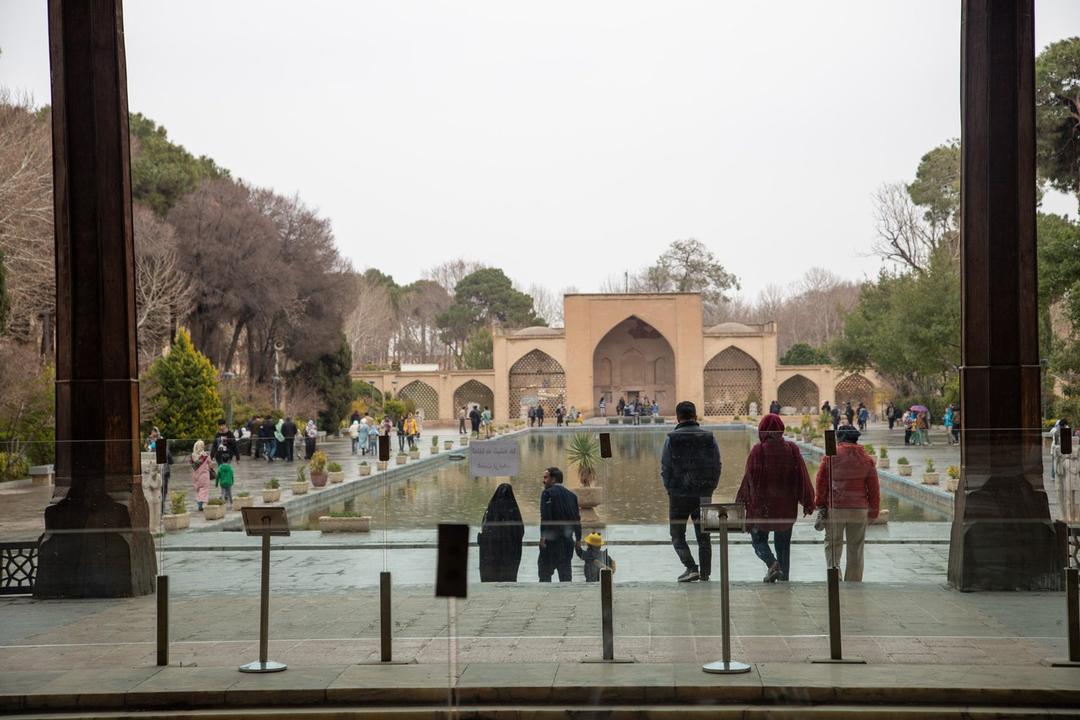 رزرو آنلاین از سی‌و‌سه‌پل تا چهل‌ستون