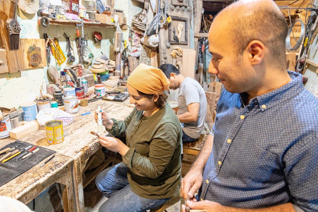 رزرو آنلاین تجربه کار با چوب در بازار وکیل