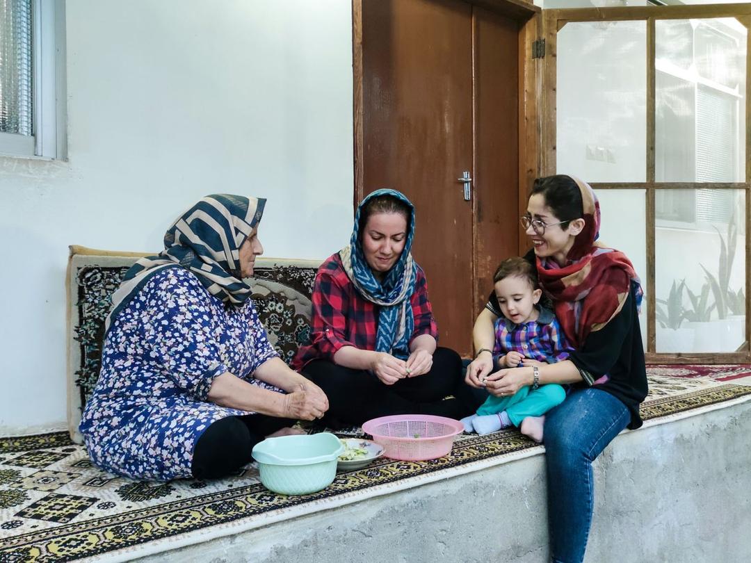رزرو آنلاین تجربه زندگی محلی در فومن با پریسا