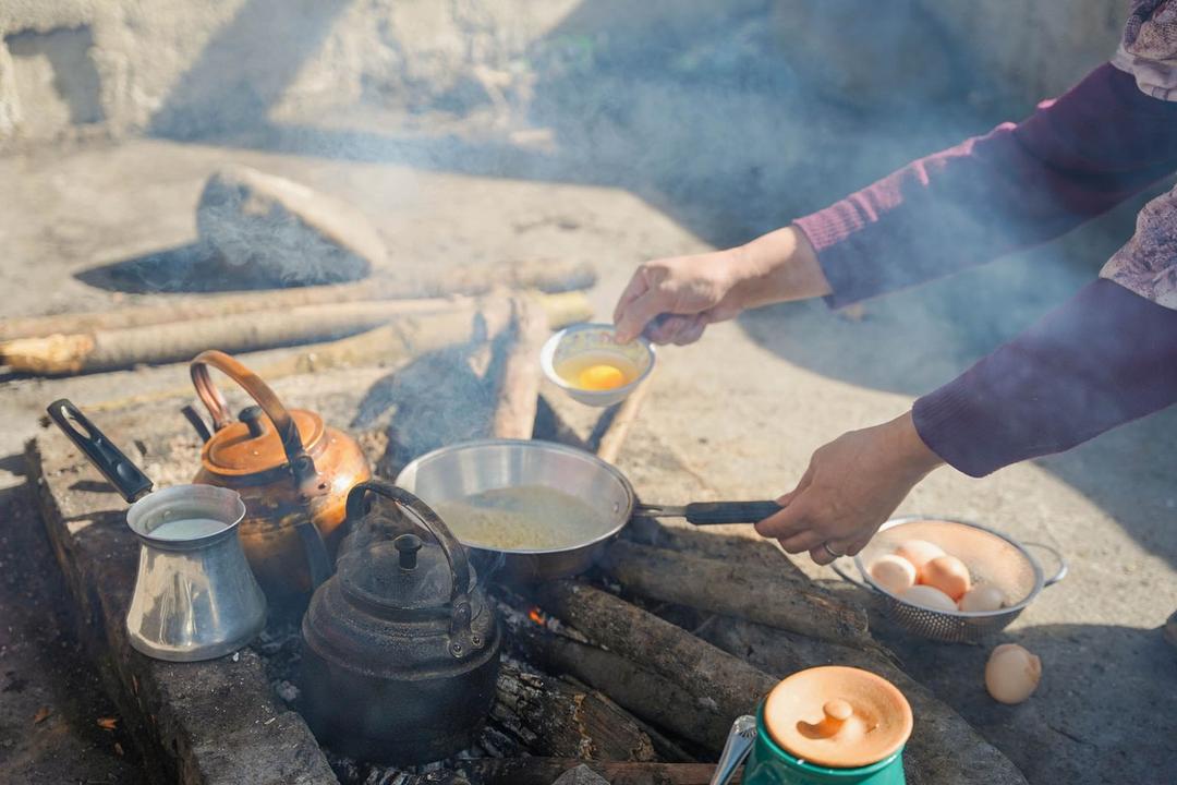 رزرو آنلاین تجربه صبحانه محلی در طبیعت تیرکن