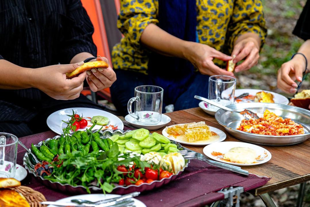 رزرو آنلاین پخت صبحانه محلی در رامسر