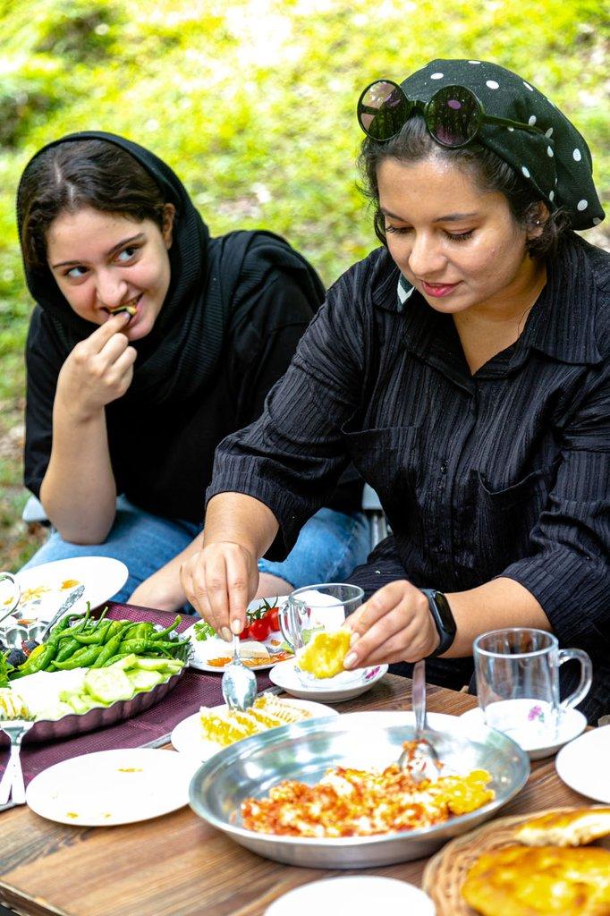 رزرو آنلاین پخت صبحانه محلی در رامسر