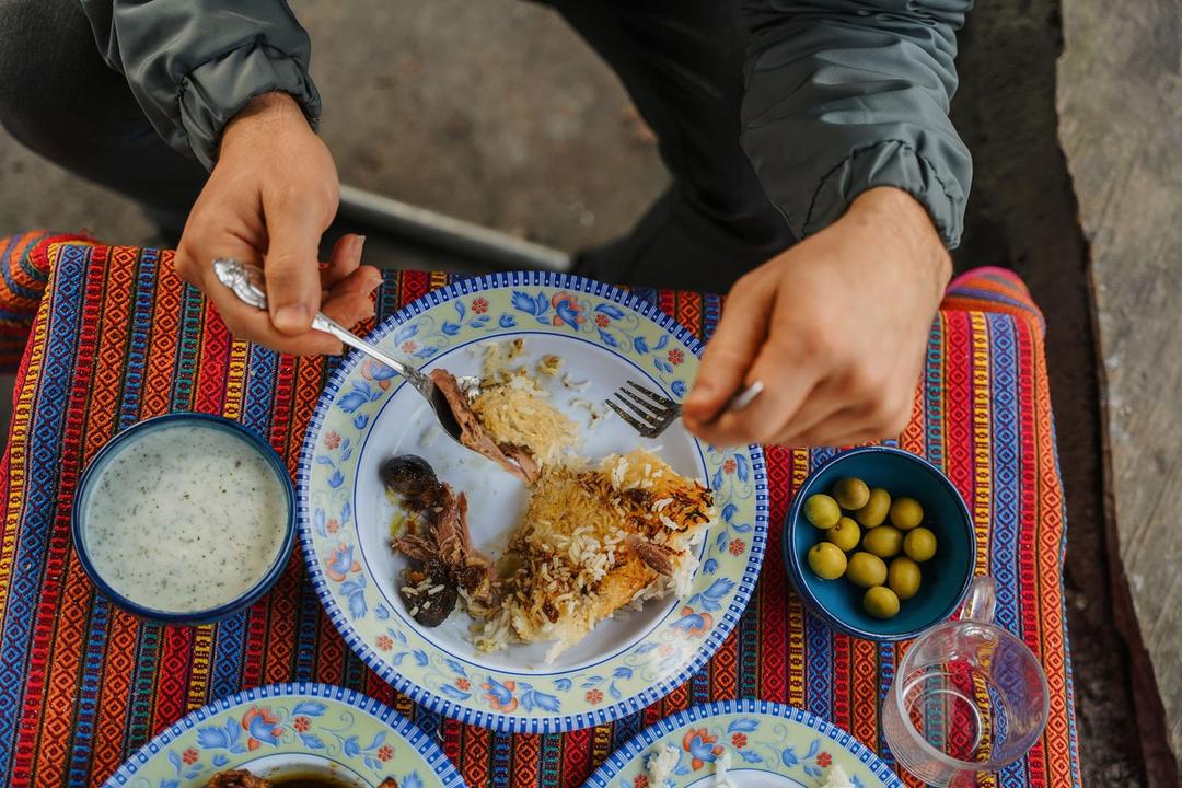 تجربه پخت سیکا شکم‌پر در طبیعت سوادکوه