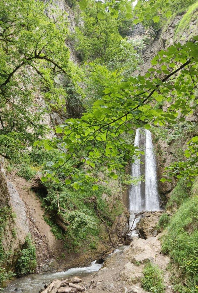 رزرو آنلاین گشت و گذار در کاخ مریان و آبشار شیله وشت