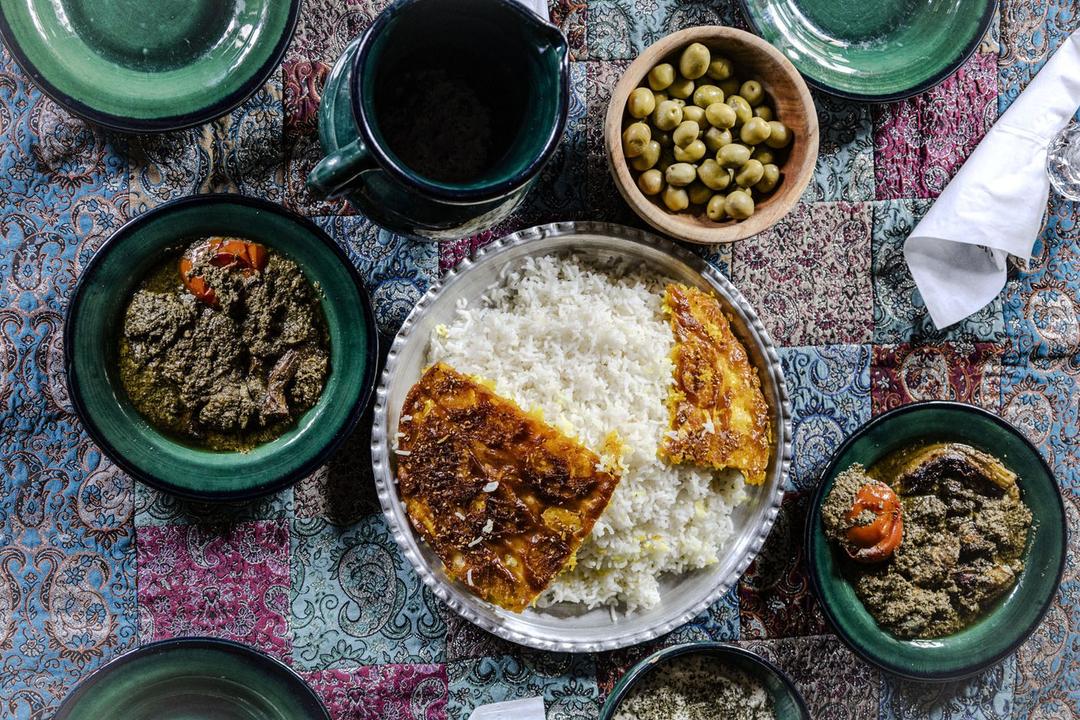 رزرو آنلاین پخت بادمجان شکم‌پر در مزرعه