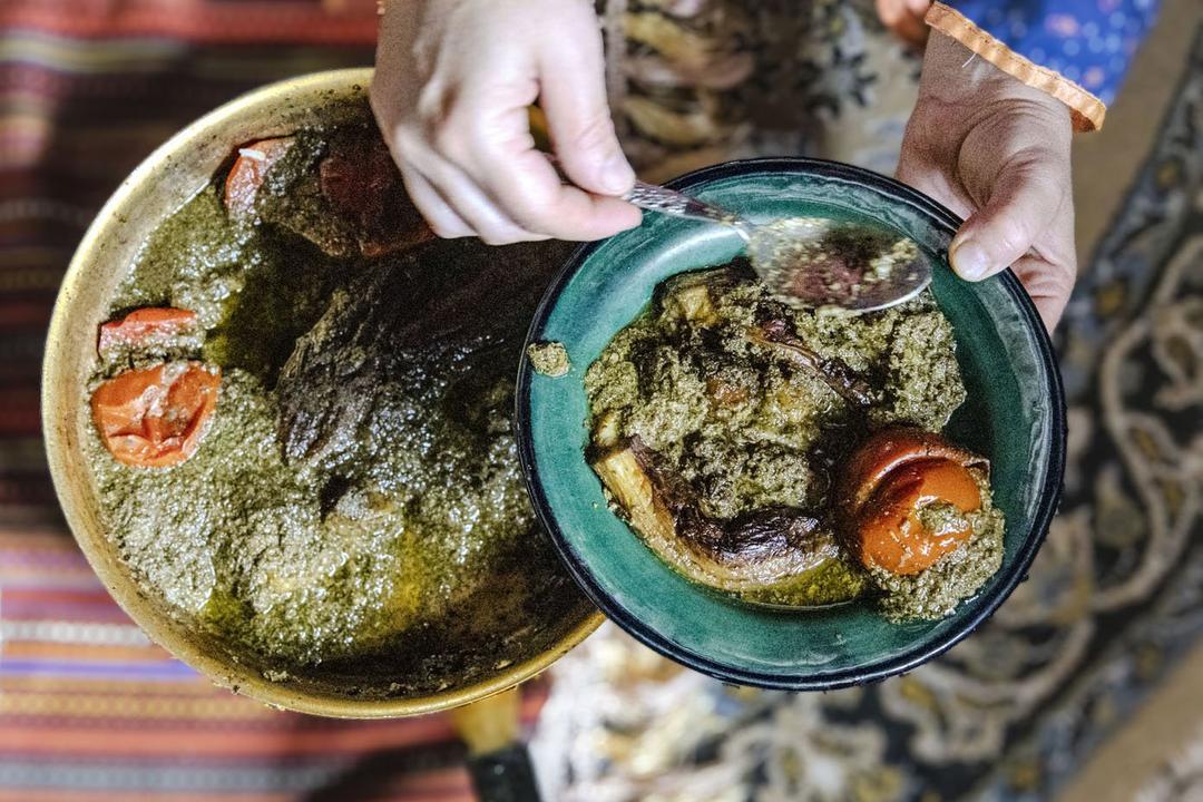 رزرو آنلاین پخت بادمجان شکم‌پر در مزرعه