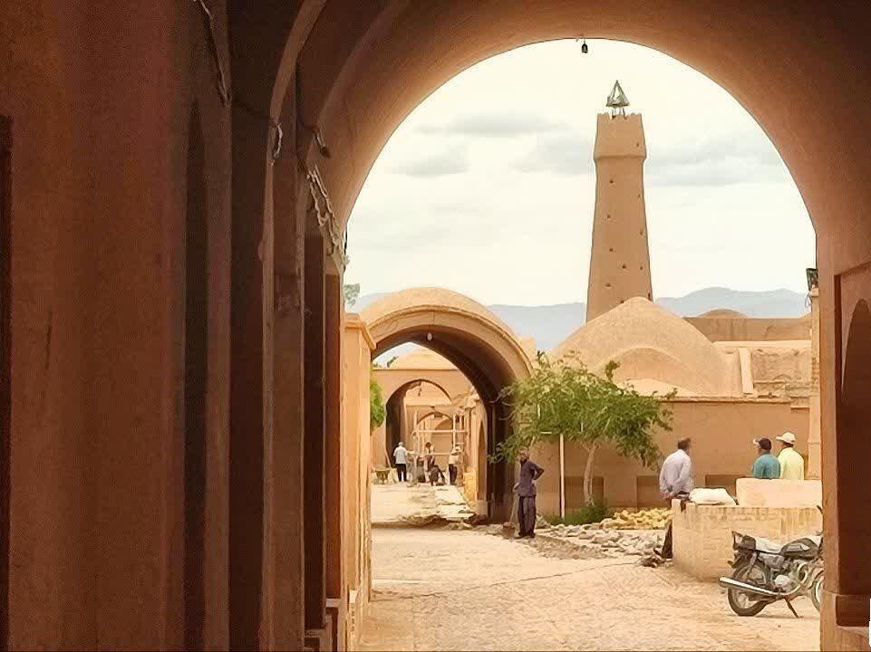 رزرو آنلاین بافت گردی در روستای فهرج