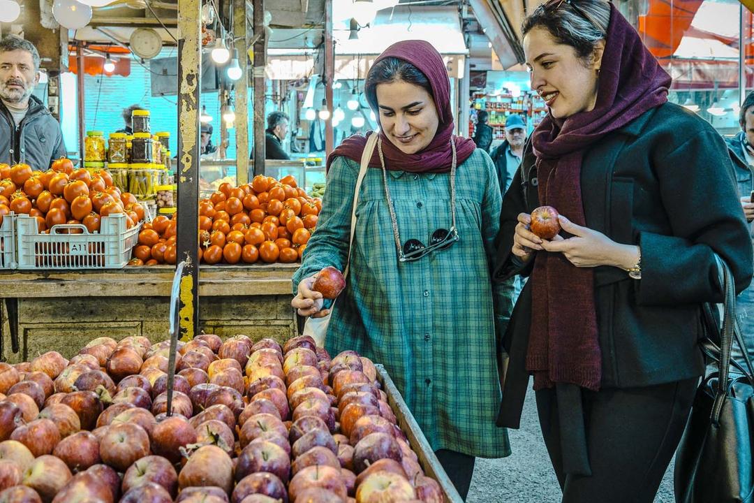 رزرو آنلاین صبحانه و مزه‌گردی در بازار رشت