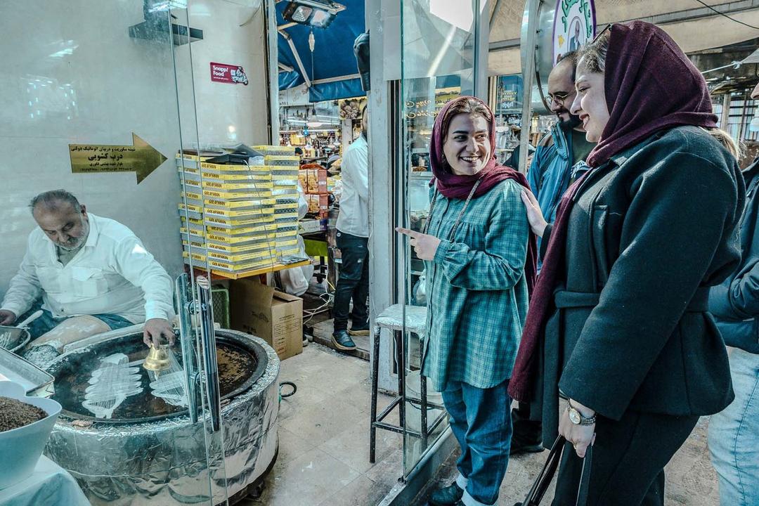 رزرو آنلاین صبحانه و مزه‌گردی در بازار رشت