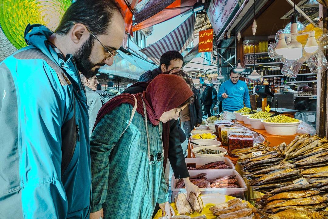 رزرو آنلاین صبحانه و مزه‌گردی در بازار رشت