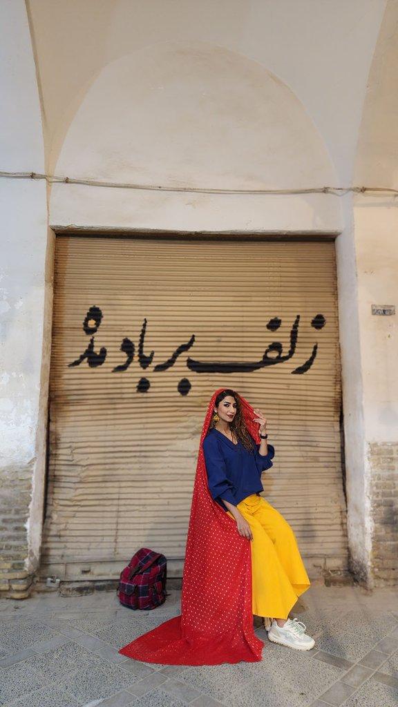رزرو آنلاین یزدگردی و عکاسی و ویدئو فرمالیته از شما