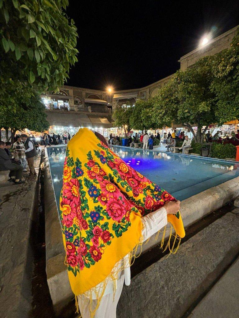 رزرو آنلاین گشت‌وگذار در سوغات‌سرا و بازار شیراز