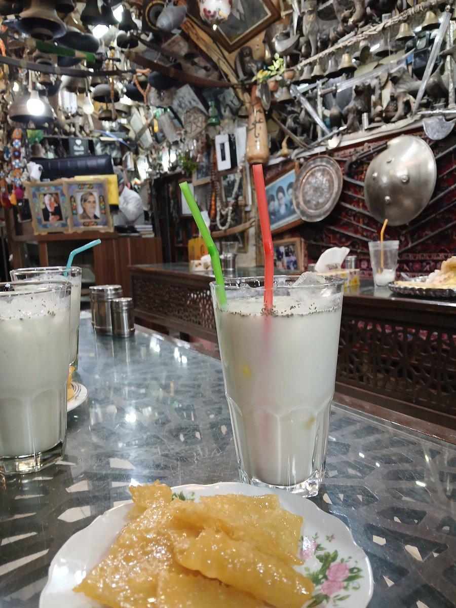 گشت نیم روزه شکم‌گردی در اصفهان