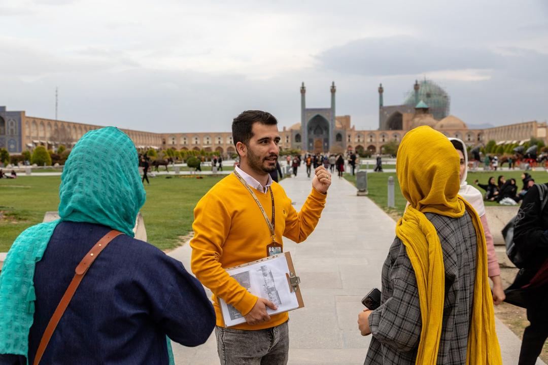رزرو آنلاین پرسه در نقش جهان و اطراف