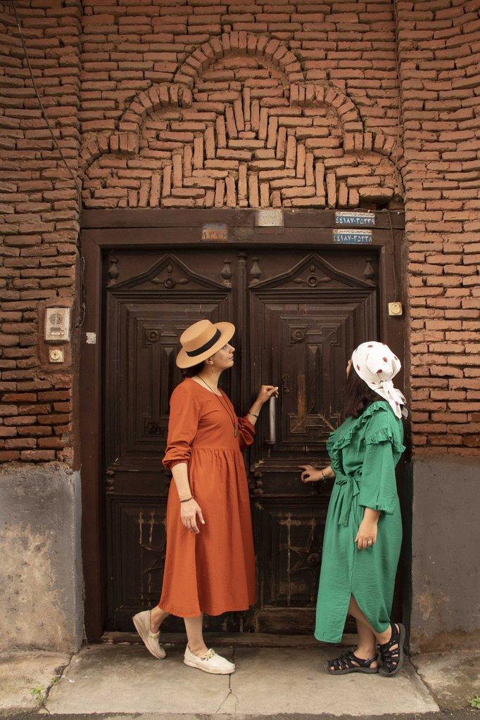 رزرو آنلاین لاهیجان‎گردی و عکاسی از شما با مهسا