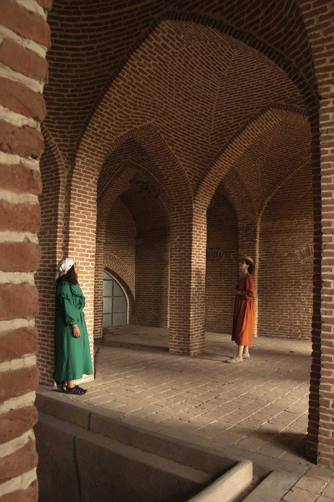 رزرو آنلاین لاهیجان‎گردی و عکاسی از شما با مهسا