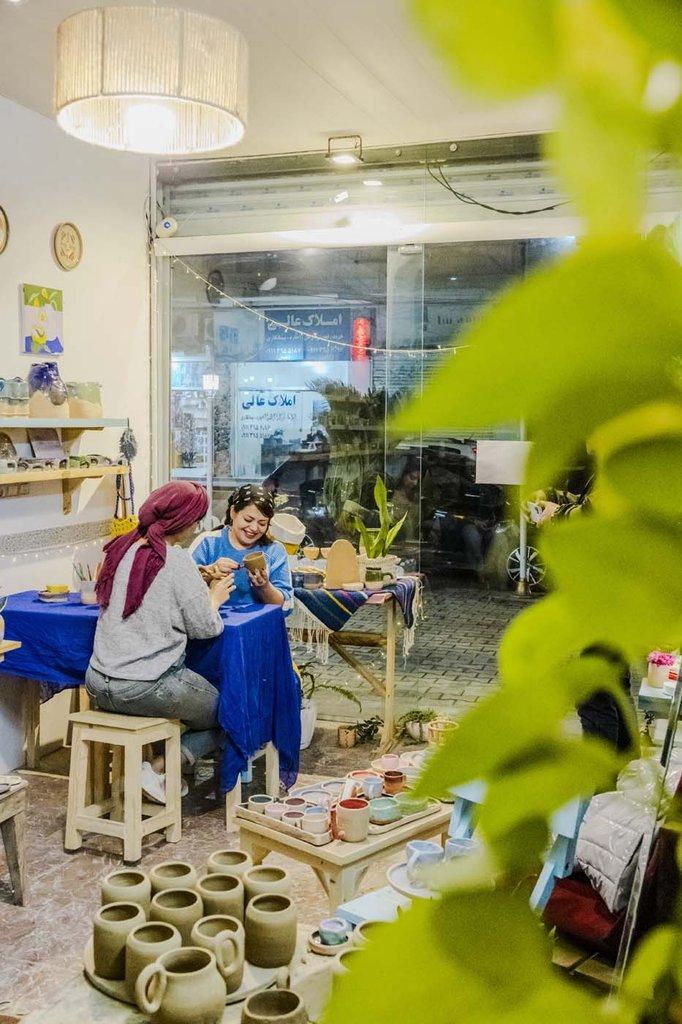 رزرو آنلاین حس خوب سفالگری در رشت