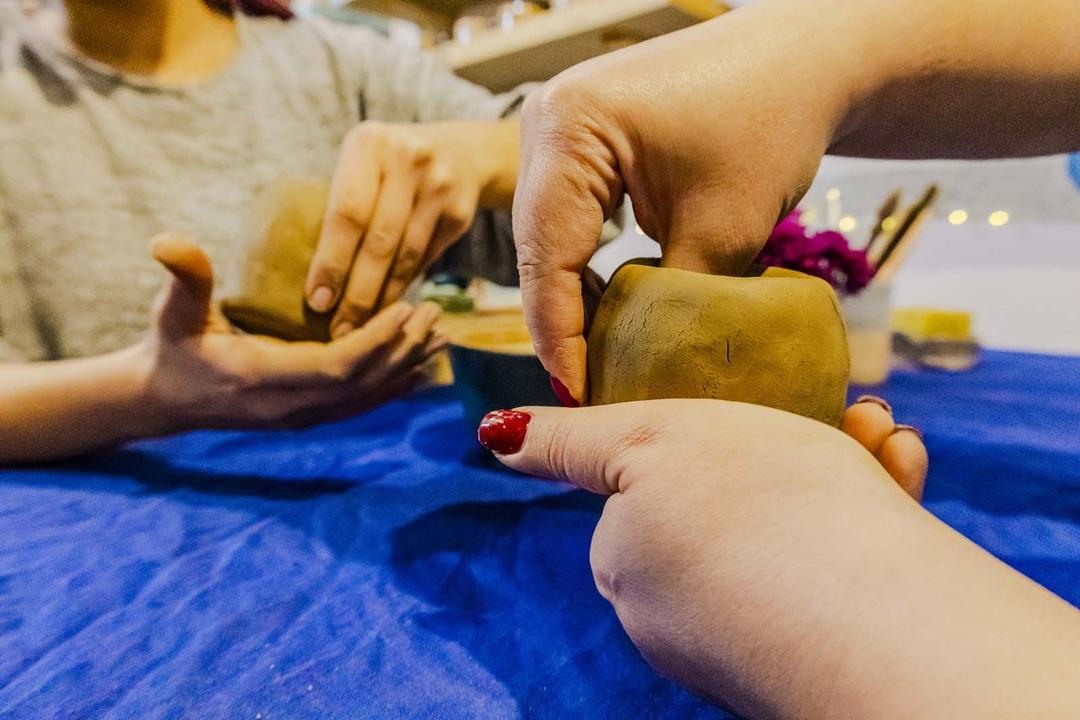 رزرو آنلاین حس خوب سفالگری در رشت
