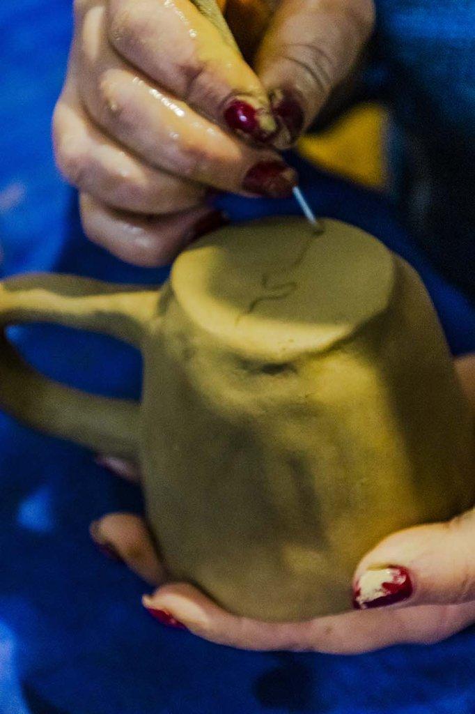 رزرو آنلاین حس خوب سفالگری در رشت