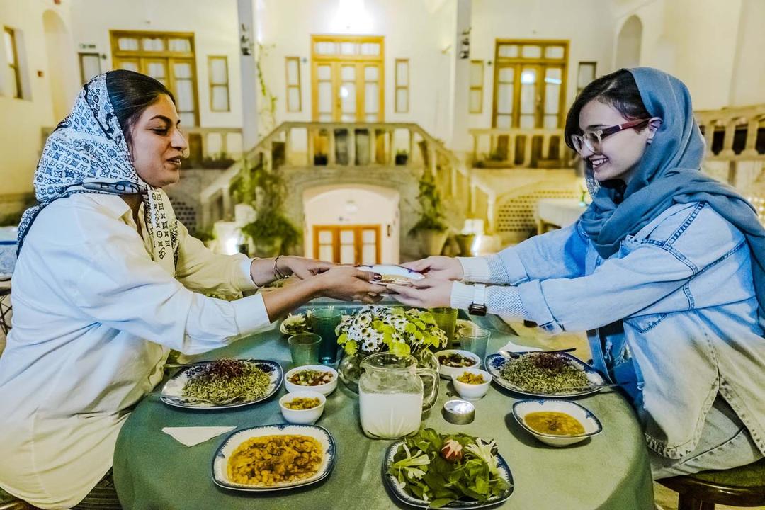 رزرو آنلاین تجربه پخت گوشت لوبیا غذای اصیل کاشان