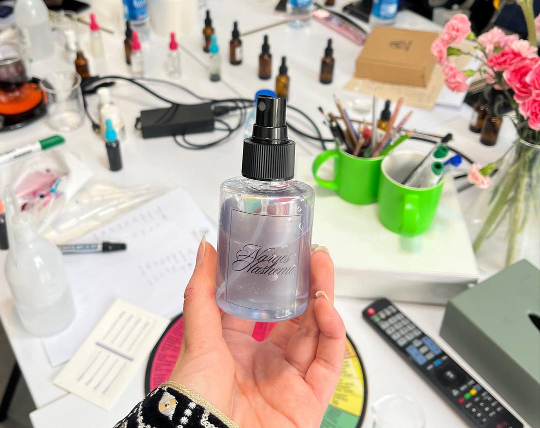 ورکشاپ عطر مو دچار